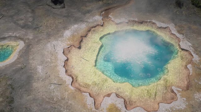 3D. USA. Wyoming. Hot Springs. Yellowstone National Park. Doublet Pool
