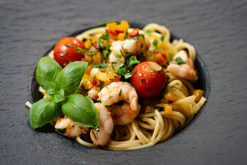 White Tiger Garnelen mit Kräutern und Gewürzen