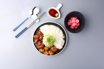 회색배경의 곱도리탕 Gopdoritang with gray background