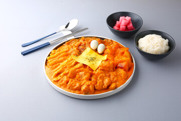 회색배경의 곱도리탕 Gopdoritang with gray background