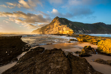 Gerickes Point Coastal Cliffs in sedgefield in the Garden Route magnificent weathered sandstone cliffs are the highest vegetated fossilised dunes in South Africa.