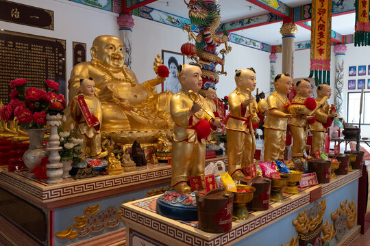 Chachoengsao, Thailand, June 04, 2024, Wat Cheen Pracha Samosorn (Wat Leng Hok Yi), Colorful Chinese Shrine with Golden Statues.