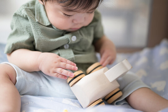 Babies interested in car tires 0 year old development and finger images.