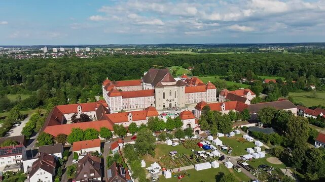 Die Klosteranlage Wiblingen bei Ulm, ehemalige Benediktinerabtei dann Schloss und Kaserne