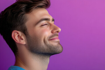 Obraz premium A close up of a man's face with her eyes closed