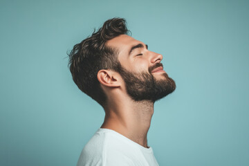 Obraz premium A close up of a man's face with her eyes closed