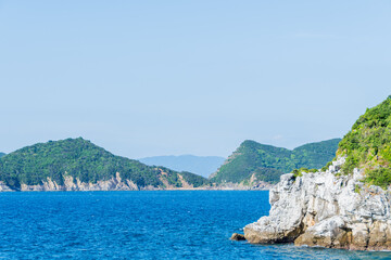 Fototapeta premium 和歌山県の白崎海洋公園からの風景