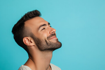 Obraz premium A close up of a man's face with her eyes closed