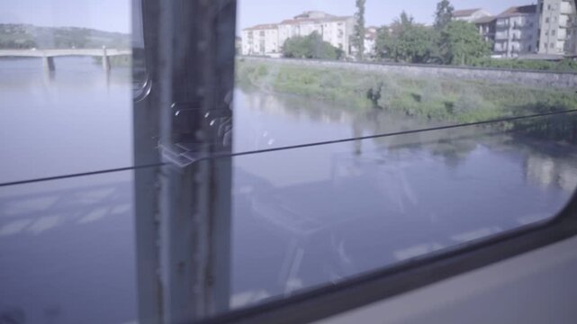Paesaggio da treno in corsa