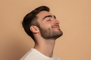 Obraz premium A close up of a man's face with his eyes closed