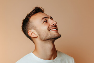 Obraz premium A close up of a man's face with his eyes closed