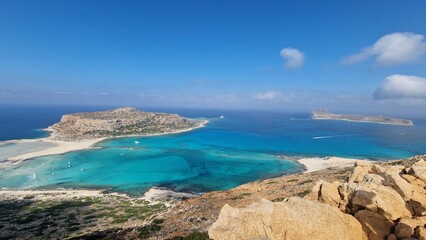 Fototapeta premium sunrise over the island