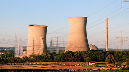 Sprengung der Kühltürme des AKW Grafenrheinfeld, 16.08.2024 © Jan Schuler