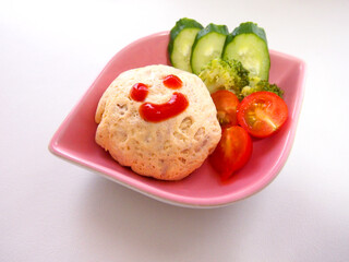 おいしそうな丸いオムライス