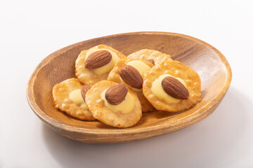 チーズアーモンド