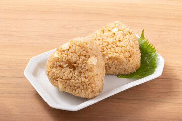 おかかチーズ　おにぎり
