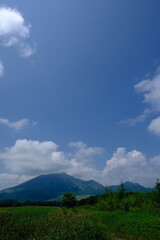 Obraz premium clouds over the mountains