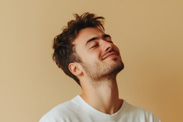 Obraz premium A close up of a man's face with his eyes closed