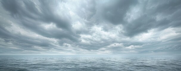 Obraz premium Moody Overcast Sky with Grey Clouds, Evoking Emotions of Sadness and Contemplation