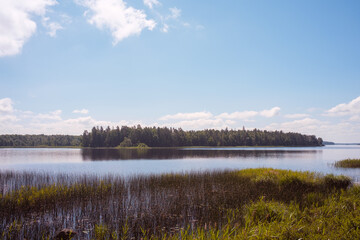 Wasser, Seen und Wald in Schweden
