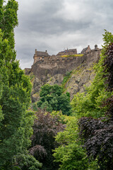Obraz premium walking around edinburgh city centre Scotland