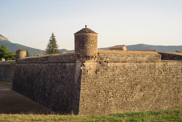 Torre y esquina de  muralla de ciudadela de Jaca