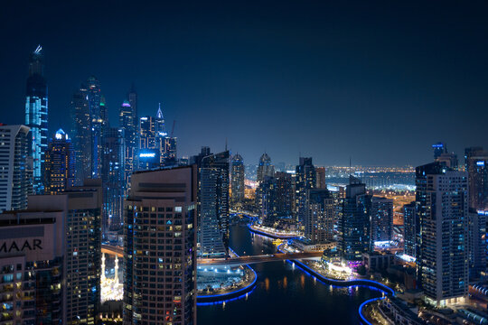Fototapeta City at night