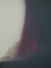 Etna en &eacute;ruption au petit matin