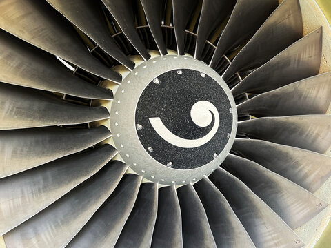 Boeing 737 CFM56 Aircraft Jet Engine Fan Blades and Spinner 