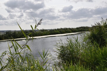 a walk along the exeter ship canal