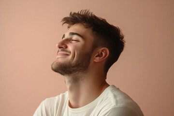 Obraz premium A close up of a man's face with his eyes closed