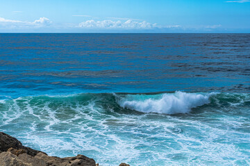 Cabo da Roca, il punto più occidentale d’Europa, un faro a picco sull’Oceano Atlantico, su falesie alte più di cento metri