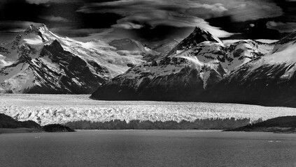 GLACIAR SPEGAZINI-ARGENTINA