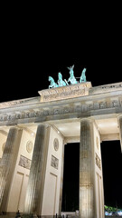 Brandenburg Gate, Berlin. Evening illumination © PRO Balance