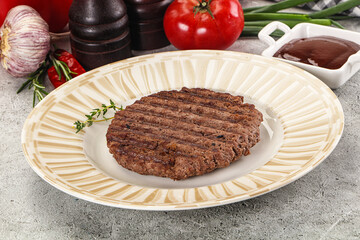 Grilled minced beef burger cutlet