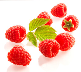 Himbeeren, isoliert, Himbeerblatt, Obst, Beeren