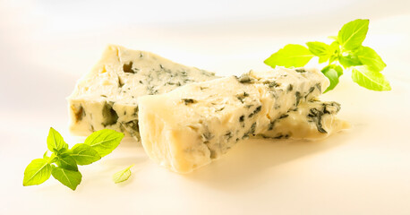 Gorgonzola, Schimmelkäse, Käse, Italien, isoliert