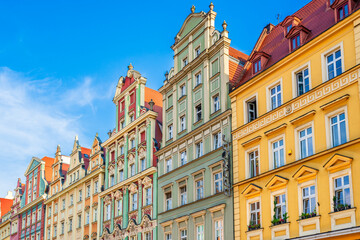 Obraz premium Wrocław , Poland: Colorful baroque style town houses in the Market Square of Wroclaw old town in black and white