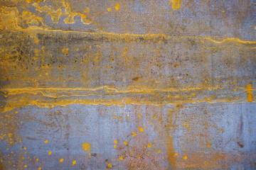Fototapeta premium Oxidized Metal Texture with Yellow Streaks