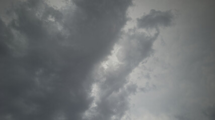 Nuvole durante un temporale d'estate