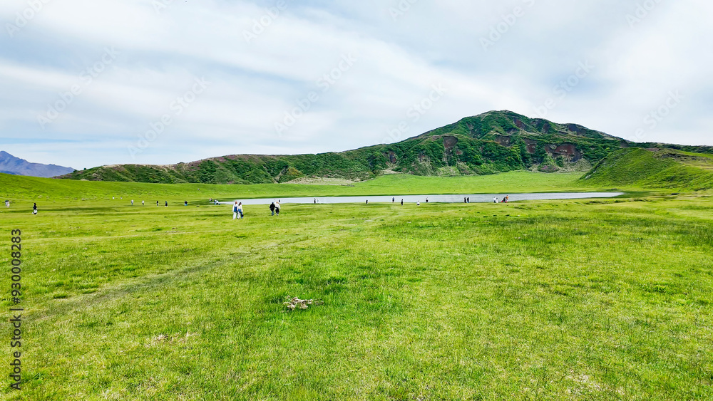 Wall mural 阿蘇・草千里ヶ浜の風景