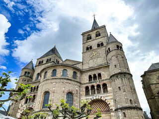 Fototapeta premium Cultural Heritage Explored: Journeying through Trier Timeless Street Scenes
