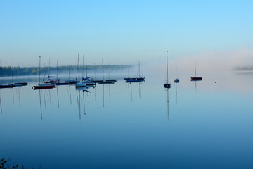 Jezioro o świcie © Hanna
