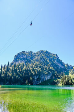 Stockhorn, Hinterstockensee, Mieschflue, Bergsee, Luftseilbahn, Wanderweg, Alpen, Fischen,  Berner Oberland, Simmental, Ausflugsziel, Sommer, Schweiz