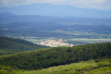 View from the Castell de Begur to the ancient village Pals between Begur and Torroella de Montgrí on the Costa Brava, Girona, Barcelona, Catalonia, Spain