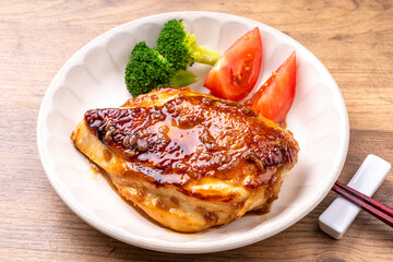 鶏むね肉の醤油麹漬けステーキ