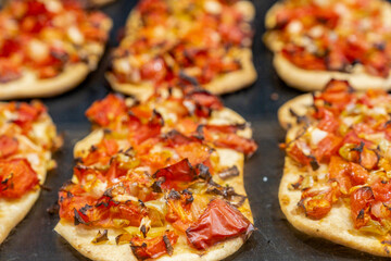 Majorcan pizza with peppers, 