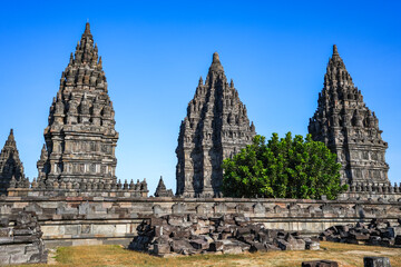 Obraz premium Prambanan Temple is the largest hindu temple compound dedicated to Shiva in yogyakarta, Indonesia.