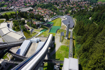Blick von der Schanzenanlage in Oberstdorf im Allgäu
