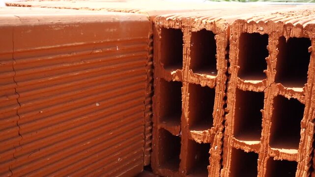 ladrillos huecos, materiales de construcci&oacute;n